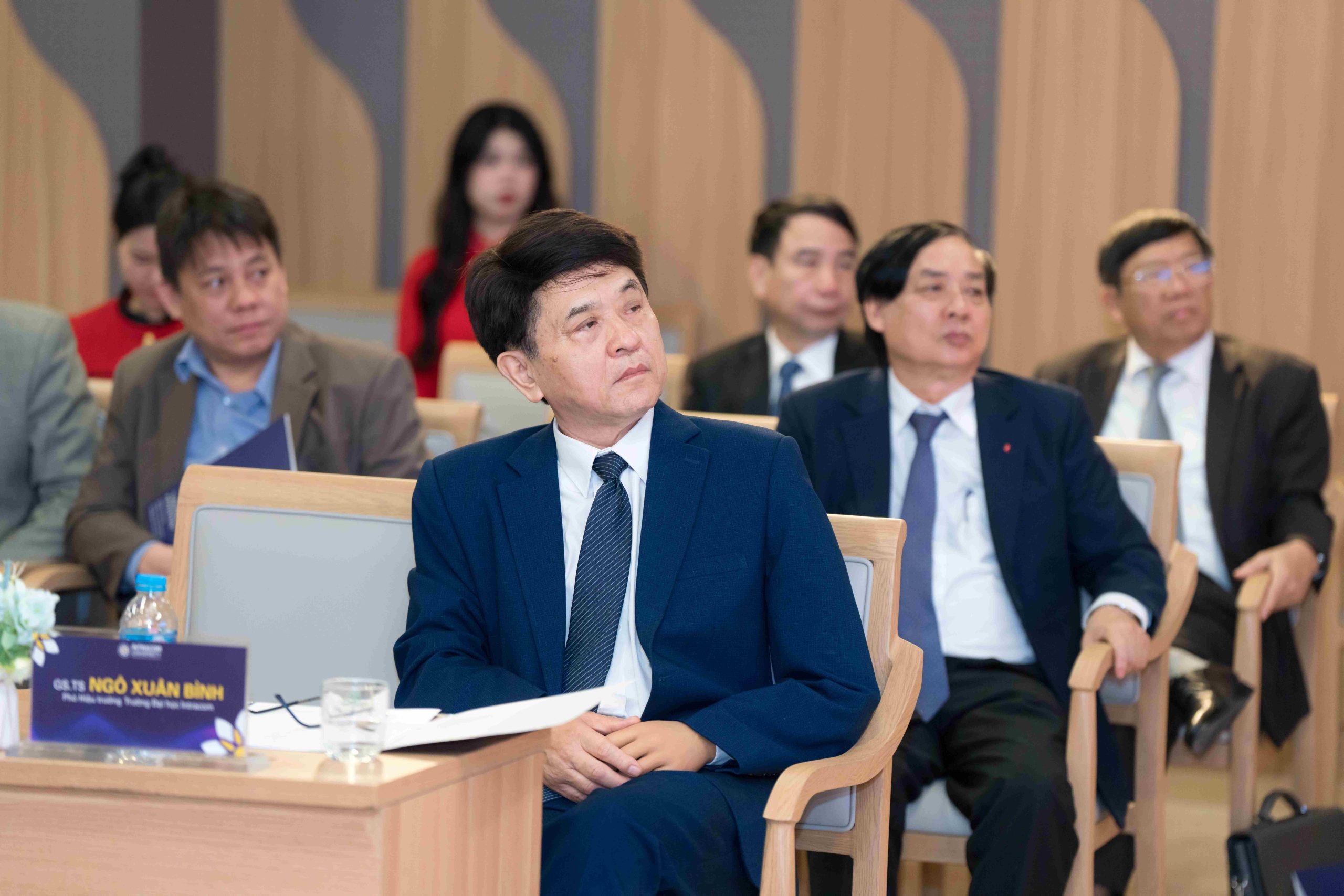 DSC07997 11zon scaled