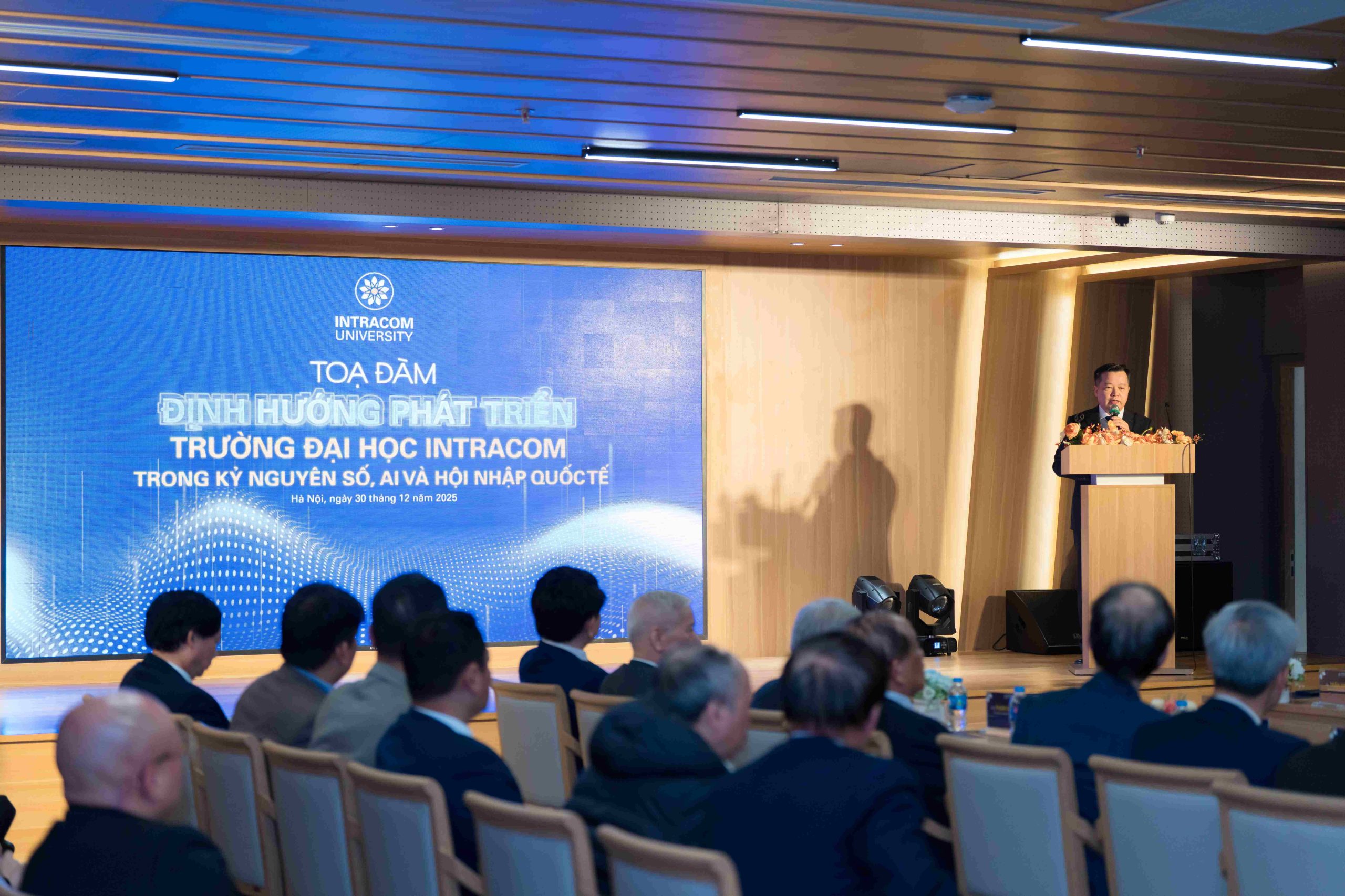 DSC08115 11zon scaled