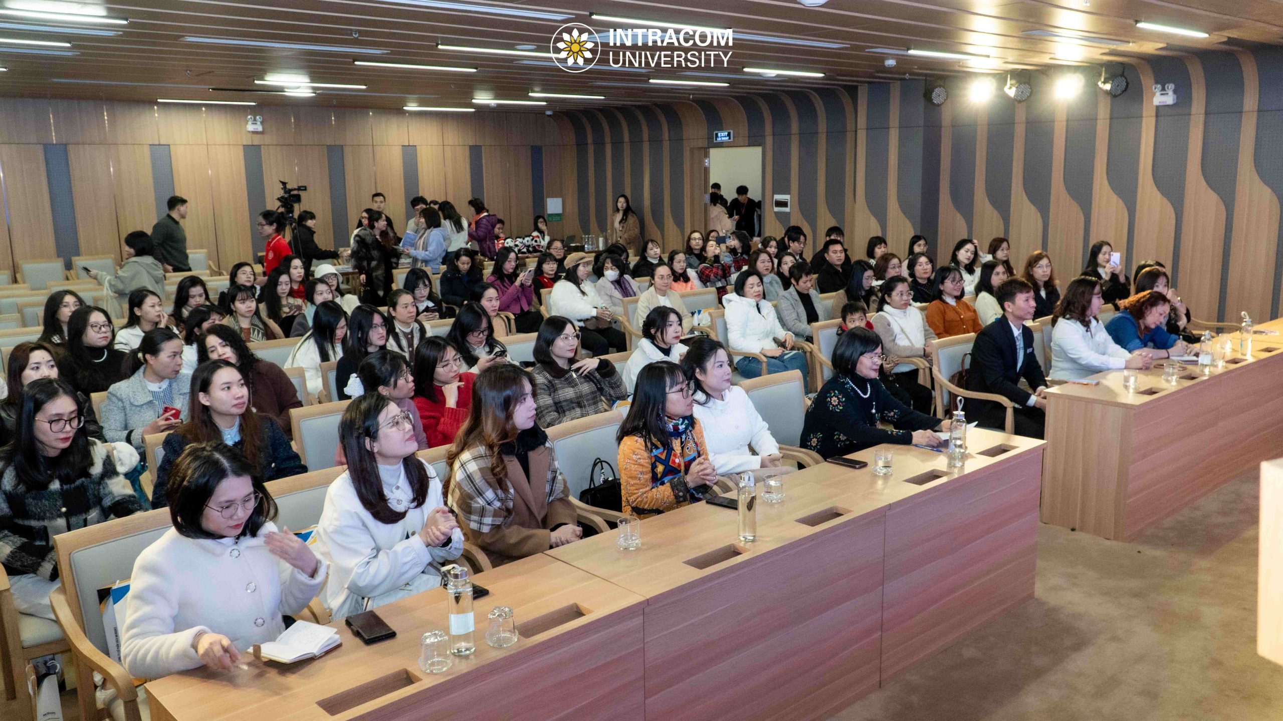 BES03699 11zon scaled