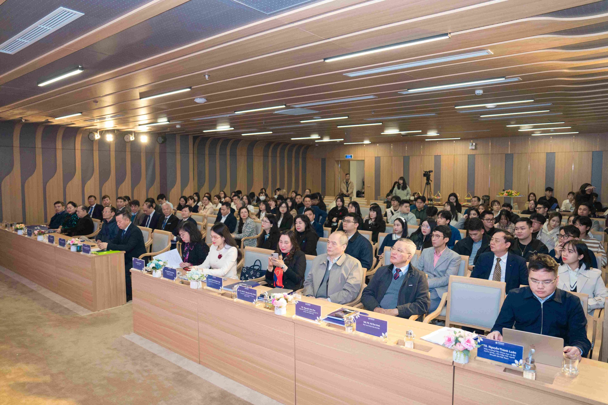 DSC05817 11zon scaled