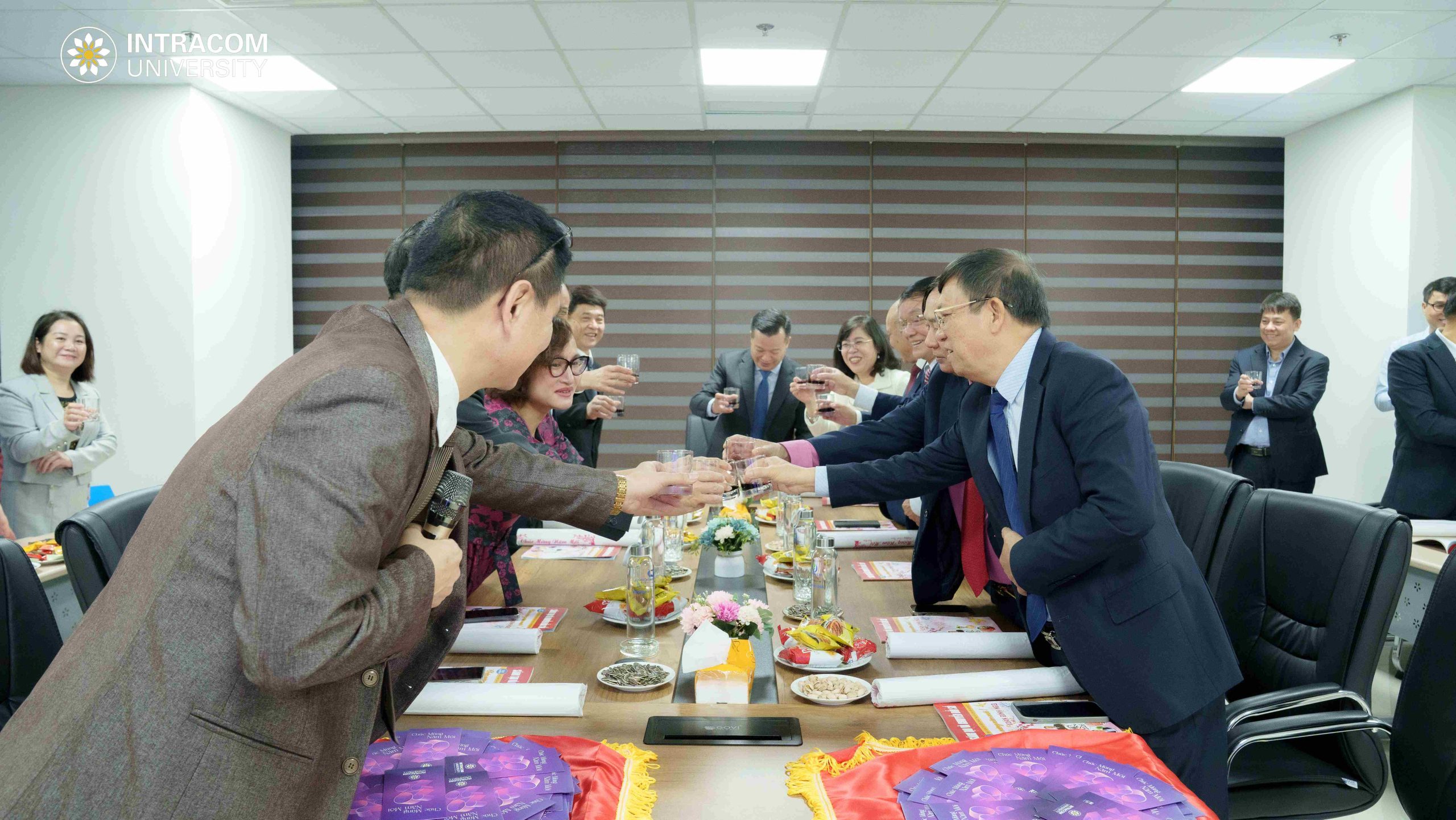 DSC02027 11zon scaled