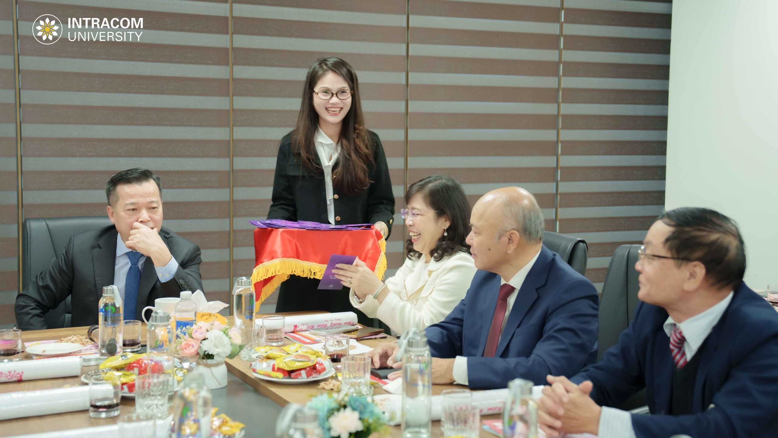 Chào Xuân Bính Ngọ 2026: Chung sức đồng lòng - Siết chặt kỷ cương - Tăng tốc bứt phá 12 DSC02195 11zon scaled