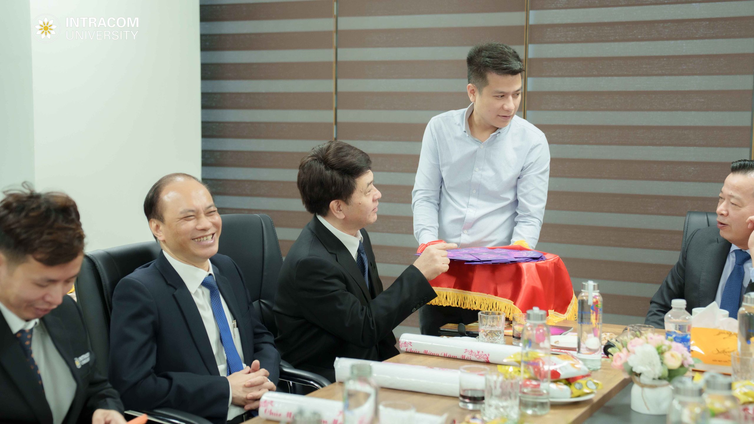 DSC02196 11zon scaled