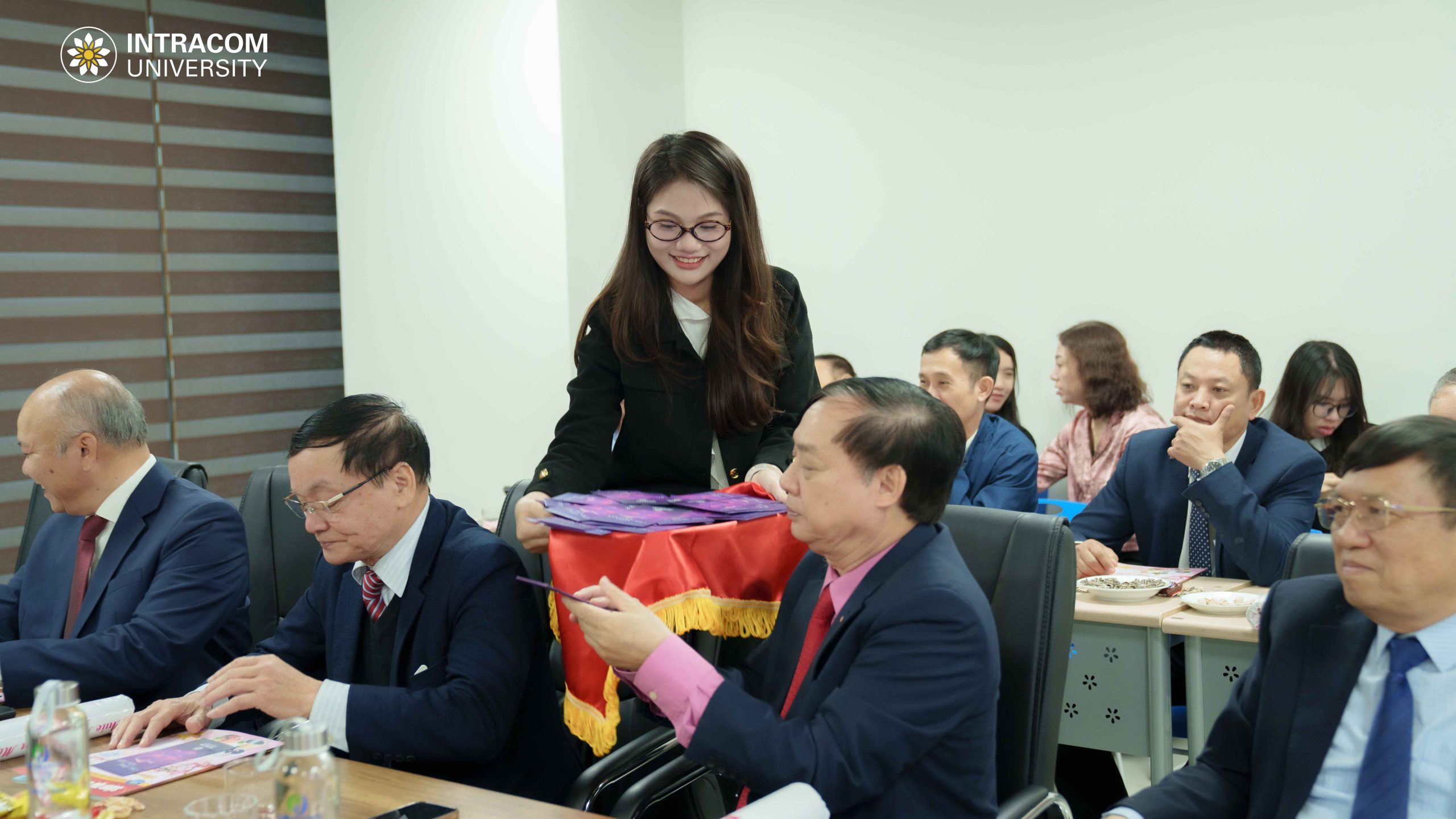 DSC02200 11zon scaled