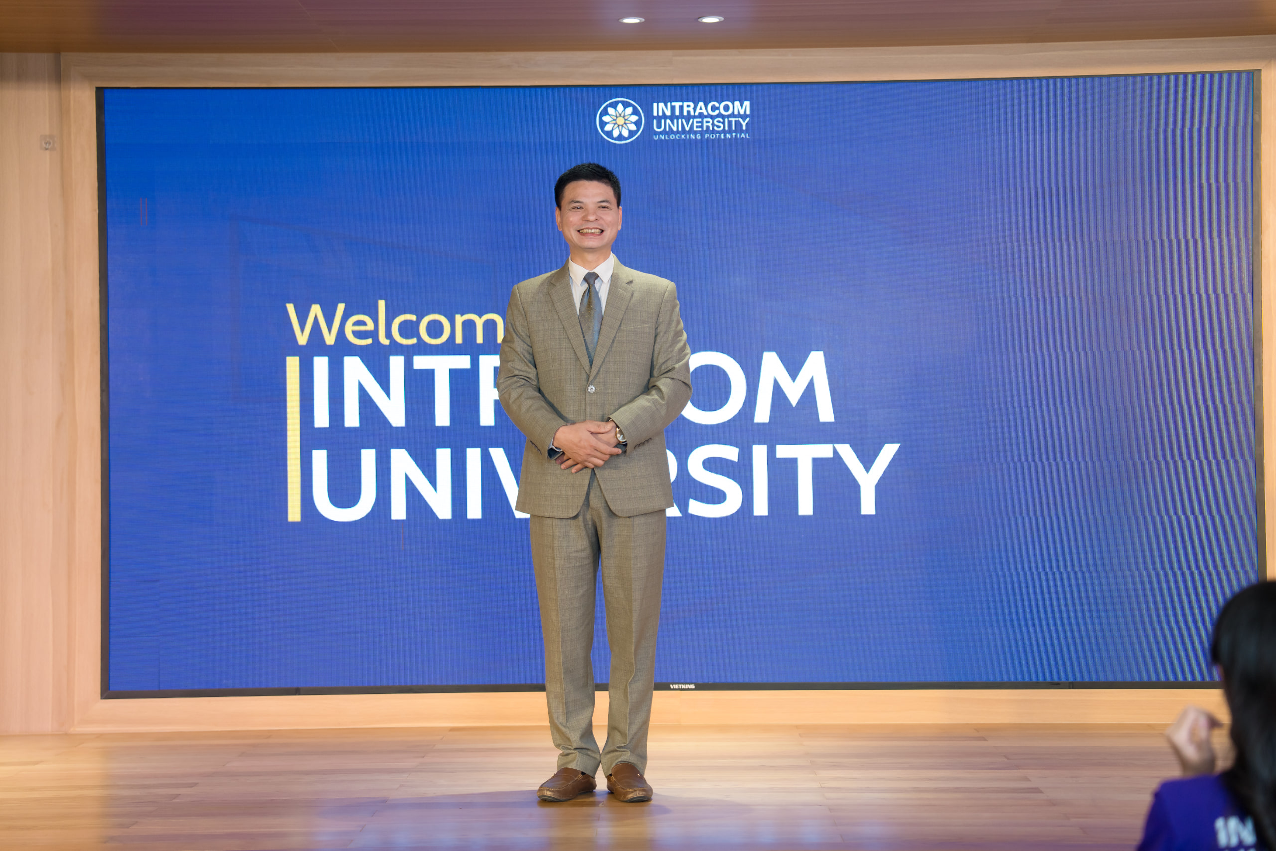 DSC05445 2560x1707 1