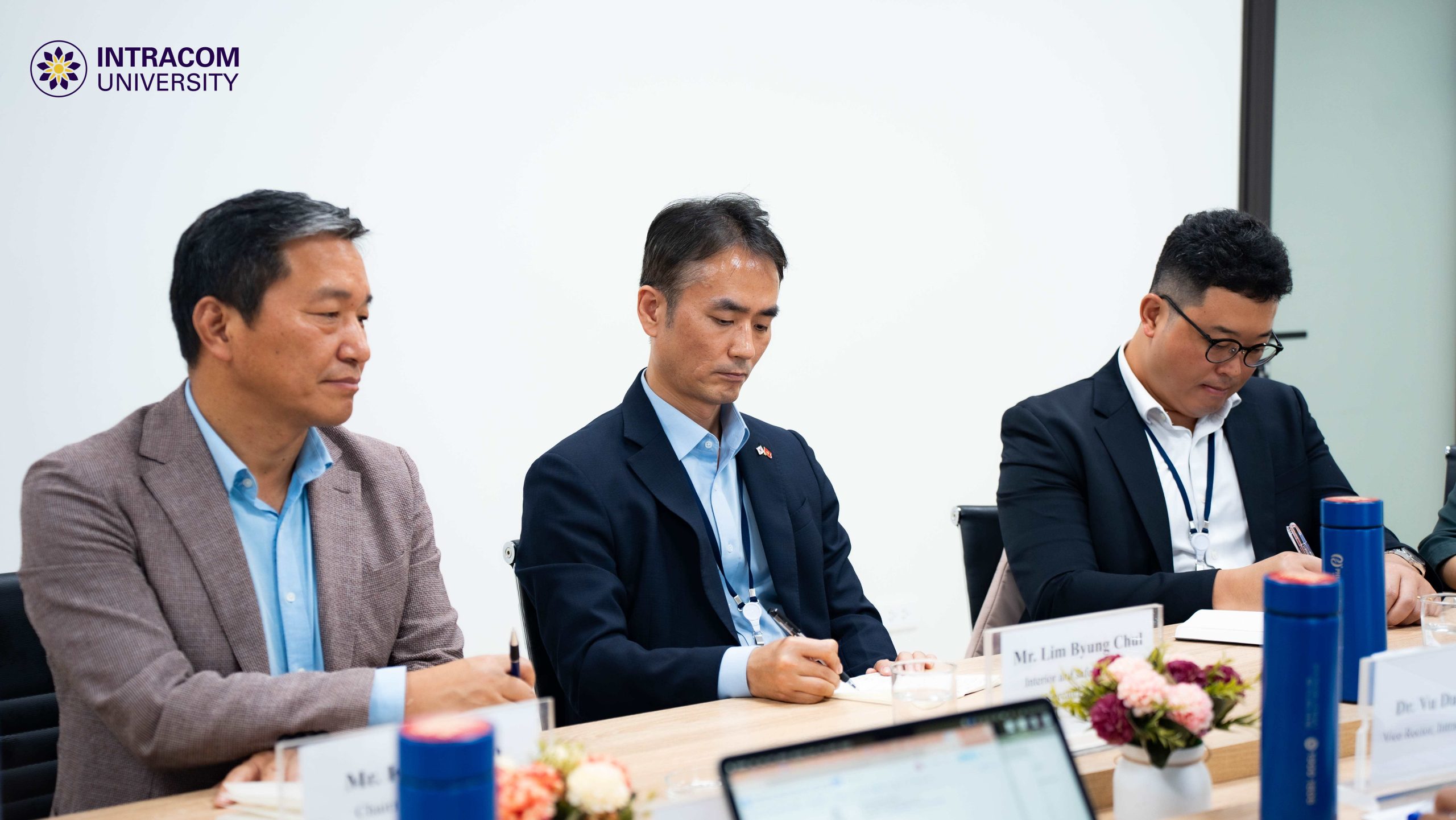 DSC02549 11zon scaled