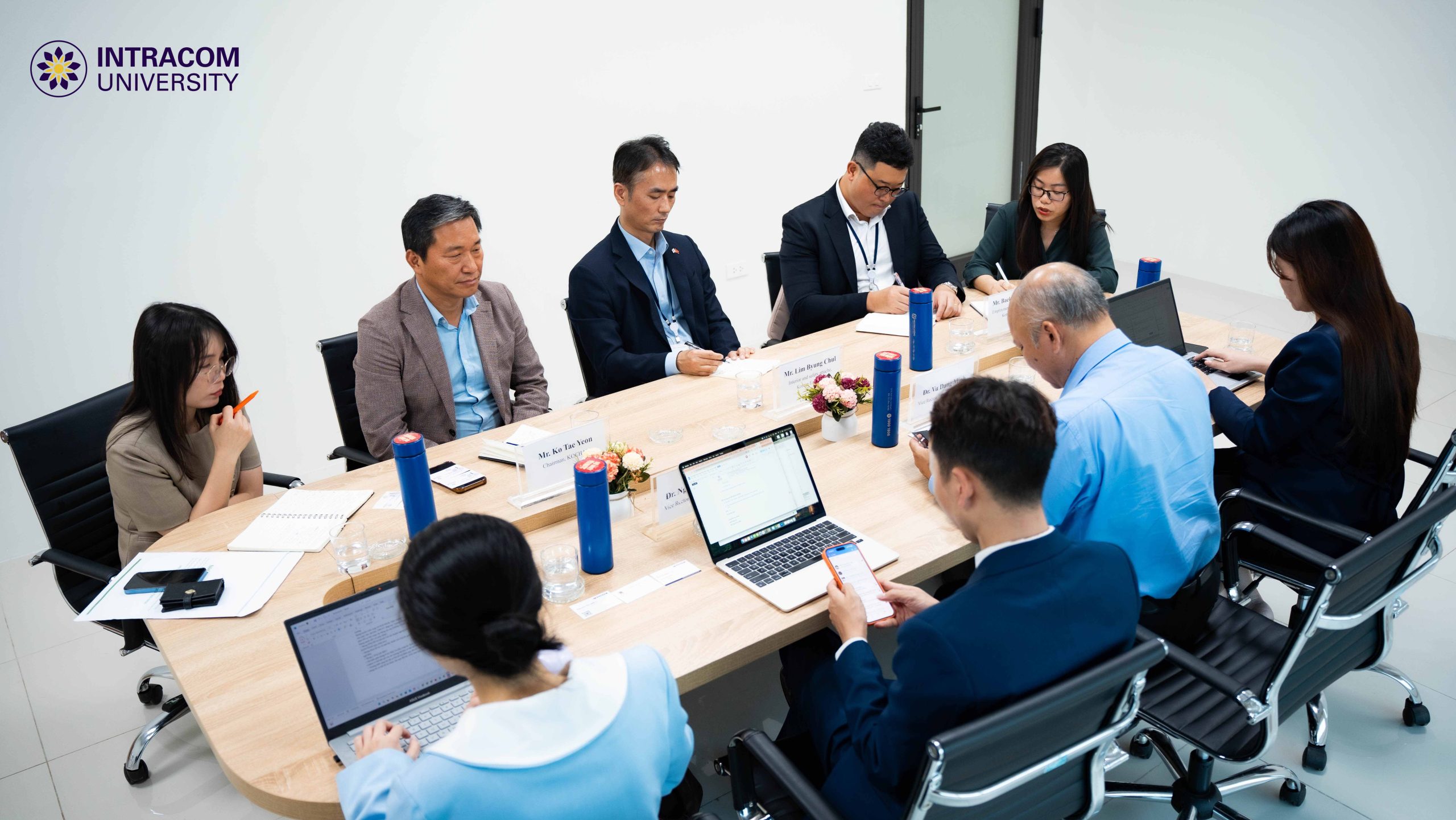 DSC02550 11zon scaled