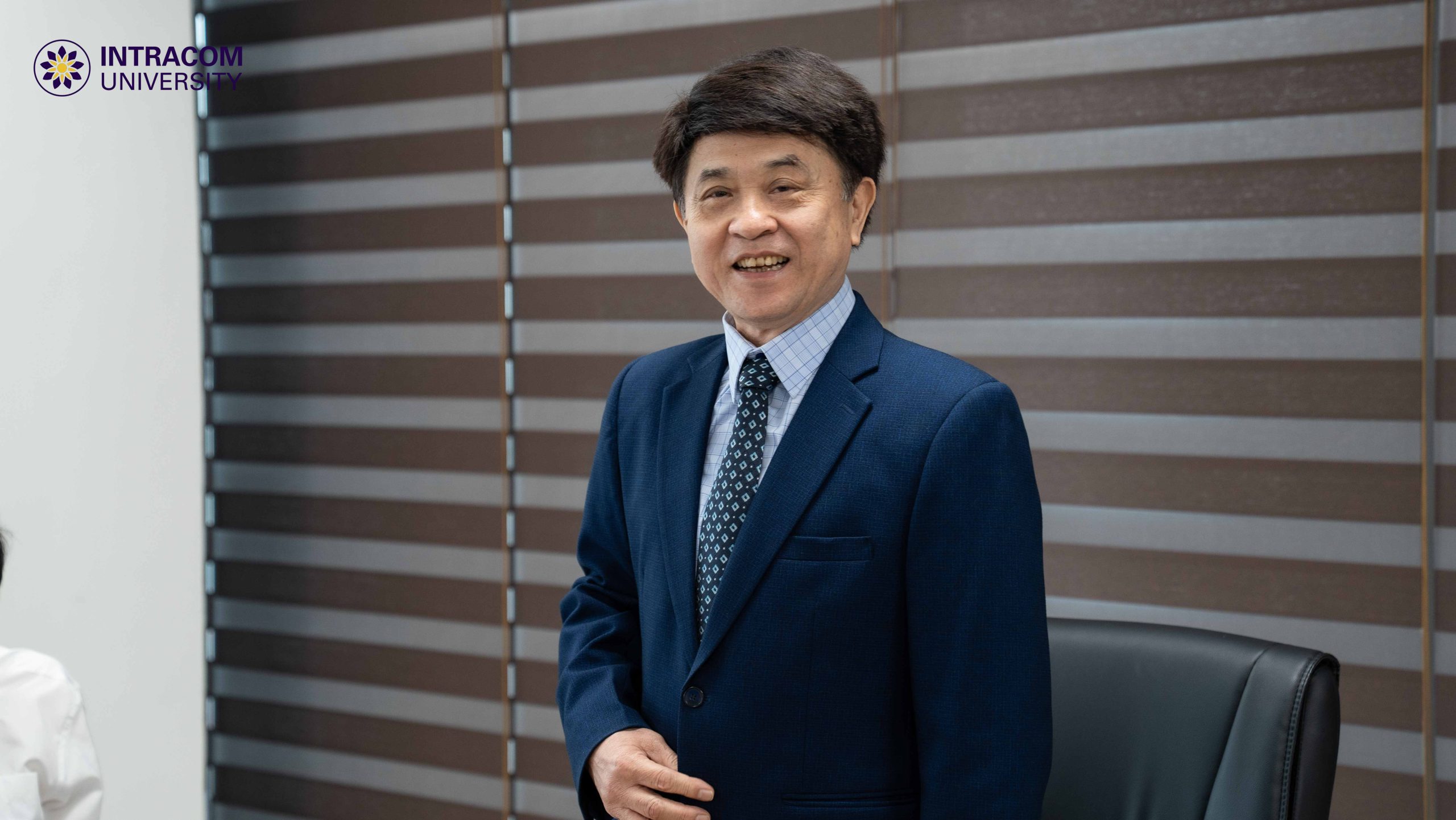 Tọa đàm Mục tiêu, Chuẩn đầu ra và Khung chương trình đào tạo ngành Luật - Luật Kinh tế tại Trường Đại học Intracom 2 DSC02613 11zon scaled