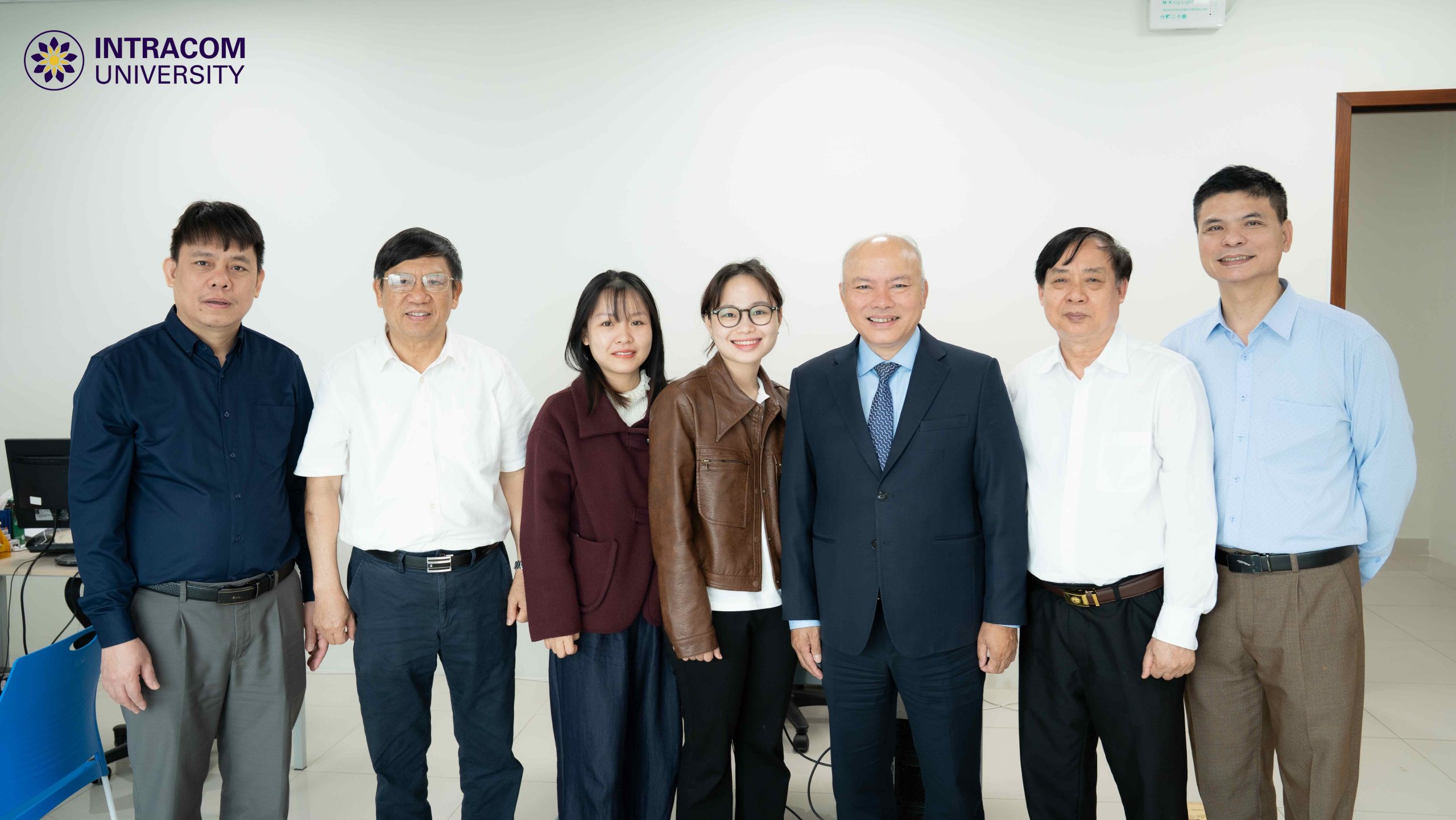 DSC02872 11zon scaled