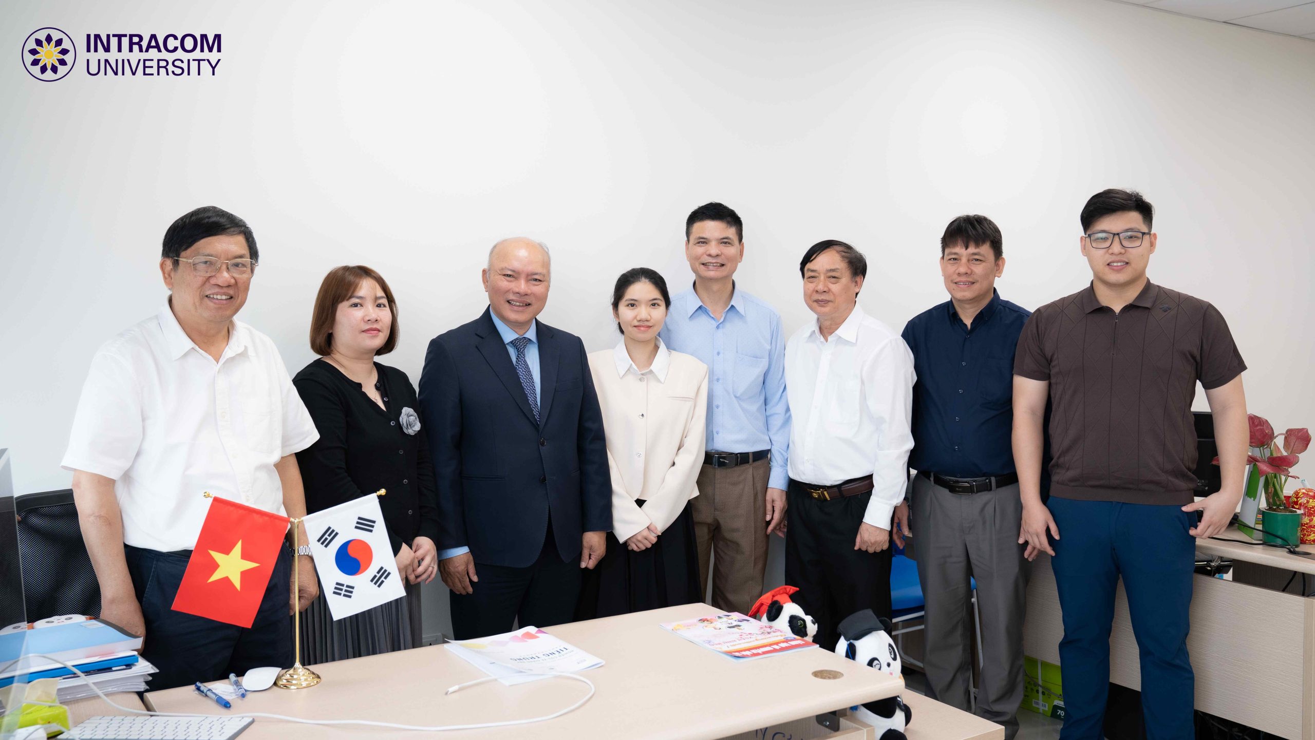 DSC02878 11zon scaled