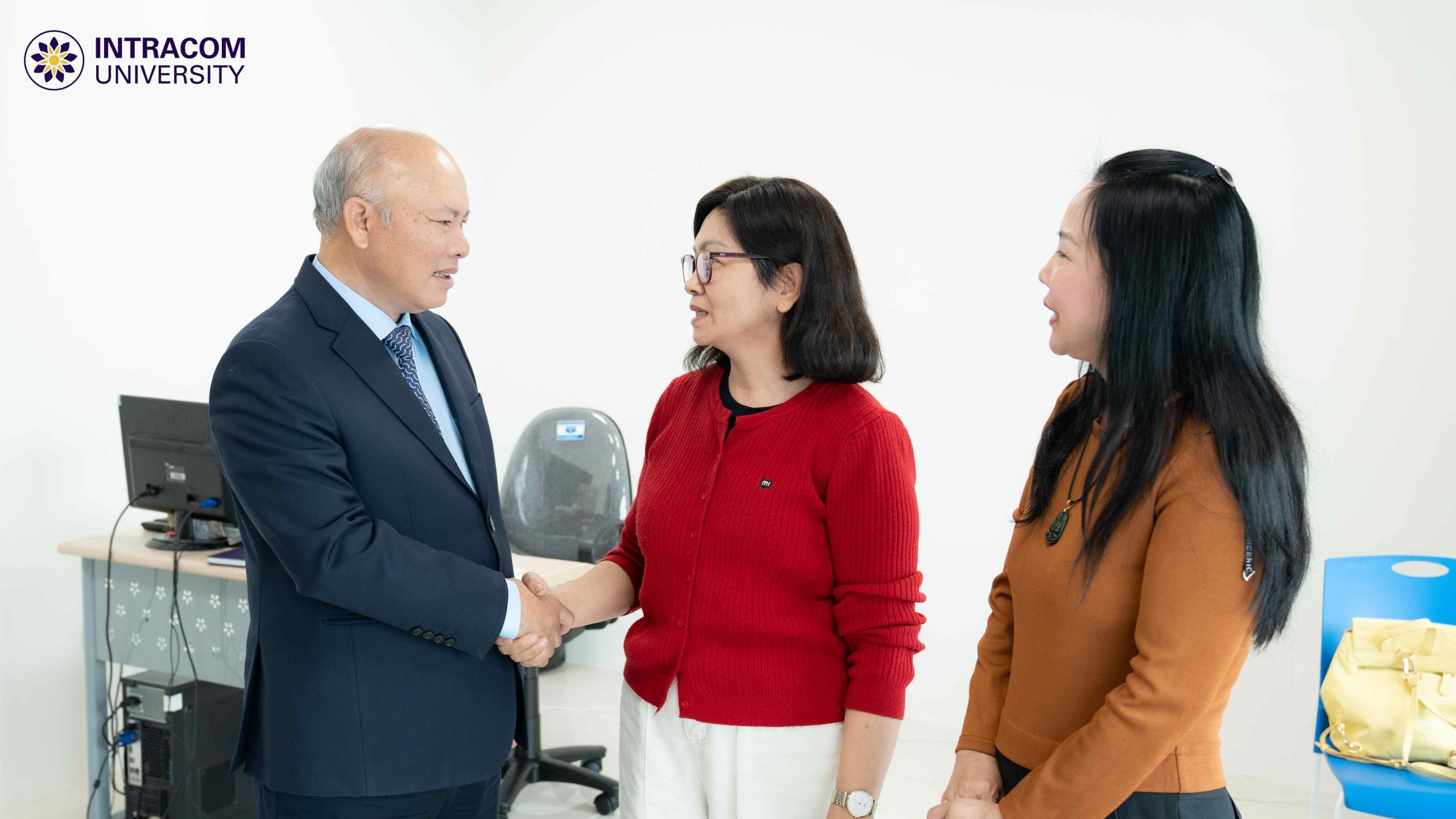 DSC02888 11zon scaled