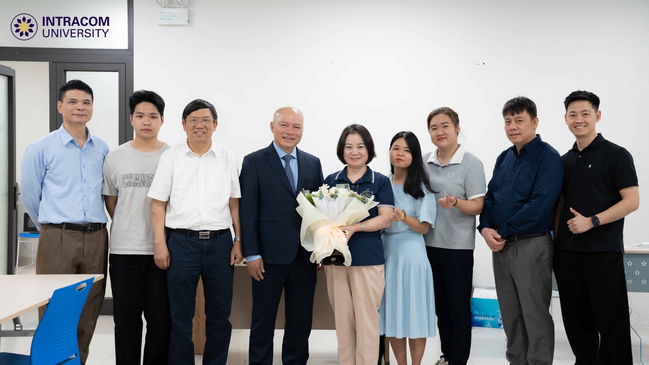 DSC02909 11zon scaled