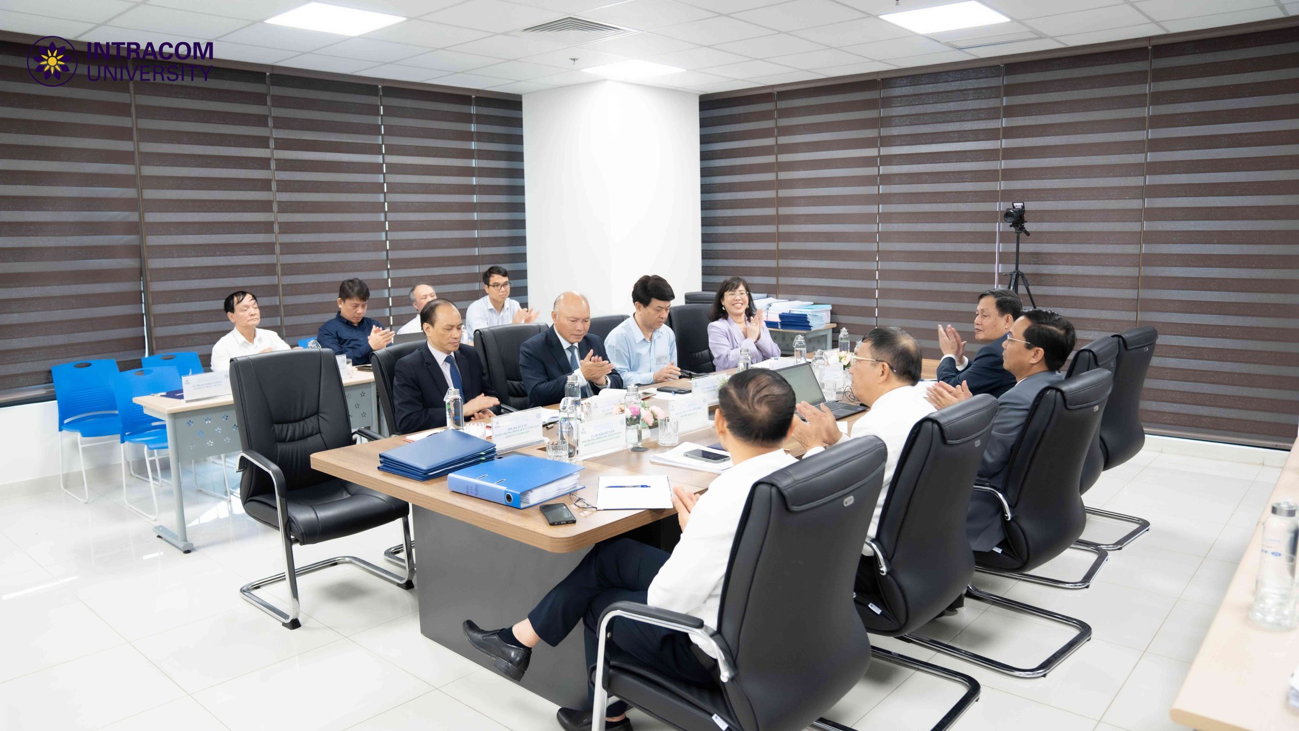 DSC03976 11zon scaled