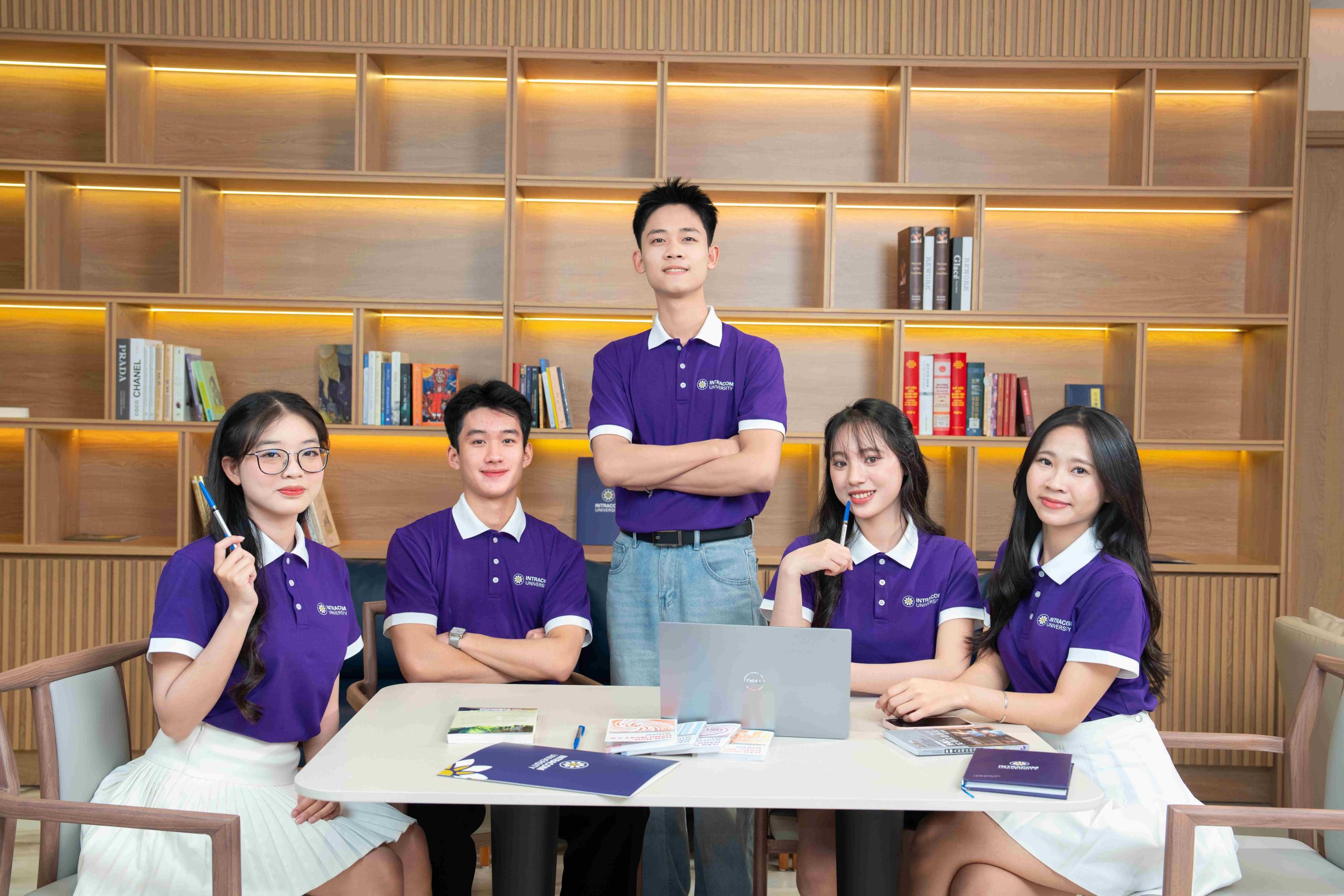 DSC04802 11zon scaled