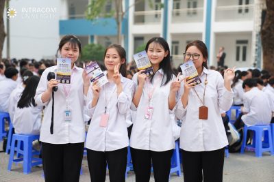 Tốt nghiệp