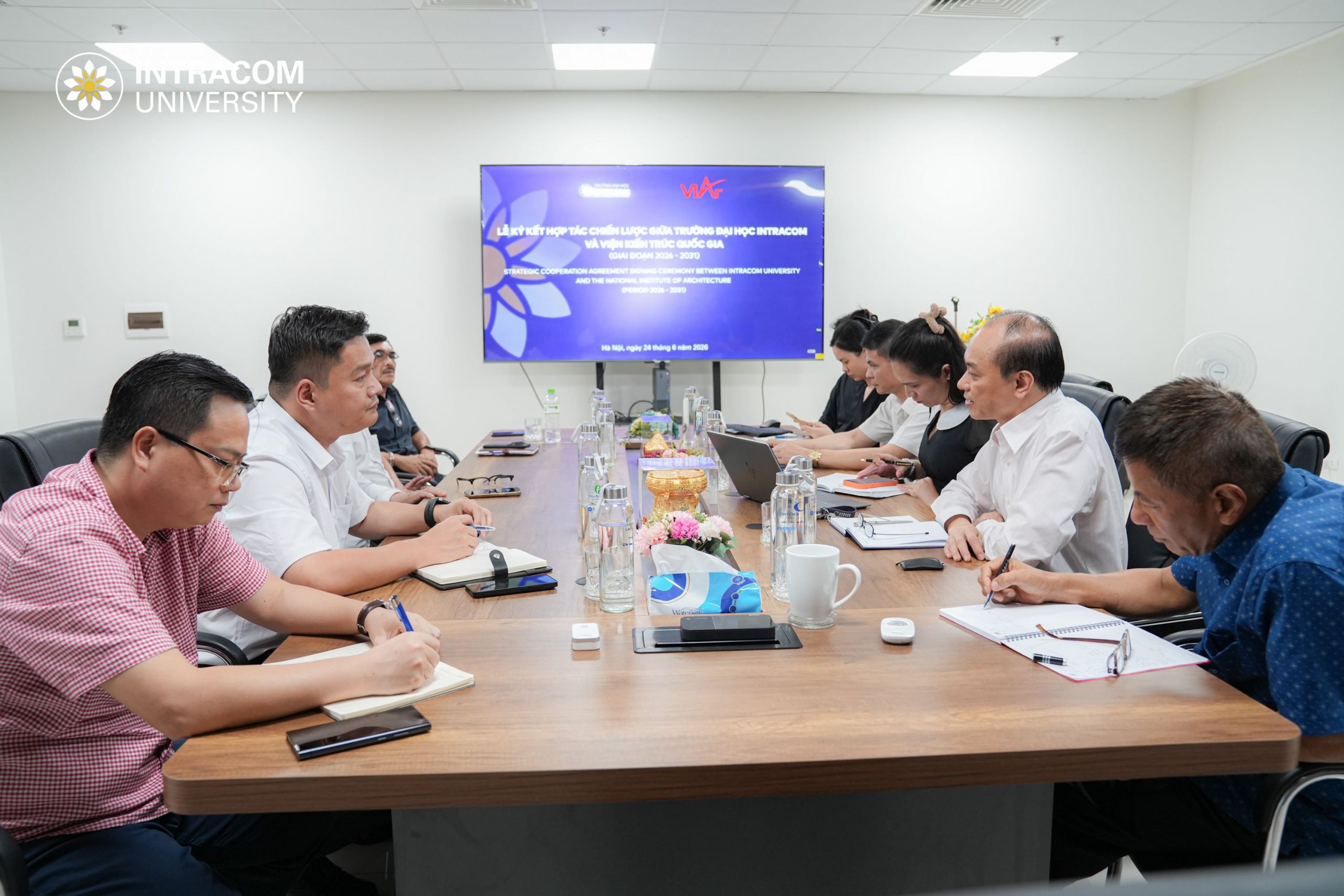 Trường Đại học Intracom và Viện Kiến trúc Quốc gia tăng cường hợp tác đào tạo nguồn nhân lực chất lượng cao giai đoạn 2026 - 2031 2 DSC01517 11zon scaled
