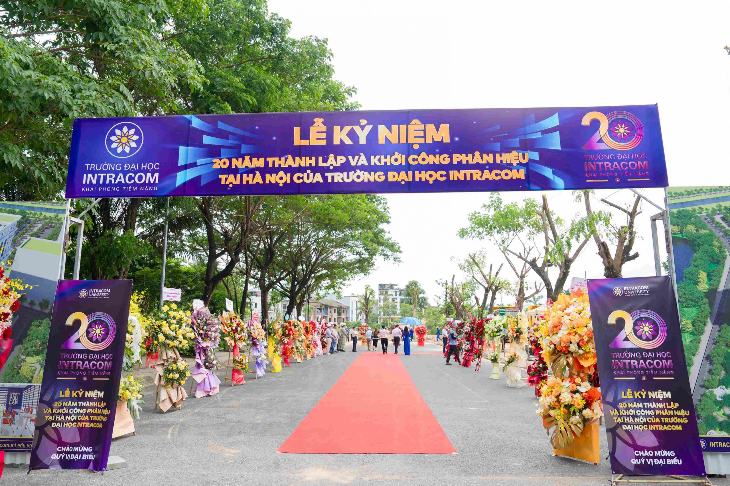 Toàn cảnh Lễ Kỷ niệm 20 năm thành lập: Trường Đại học Intracom chính thức bước vào kỷ nguyên mới 2 DSC04659 11zon scaled