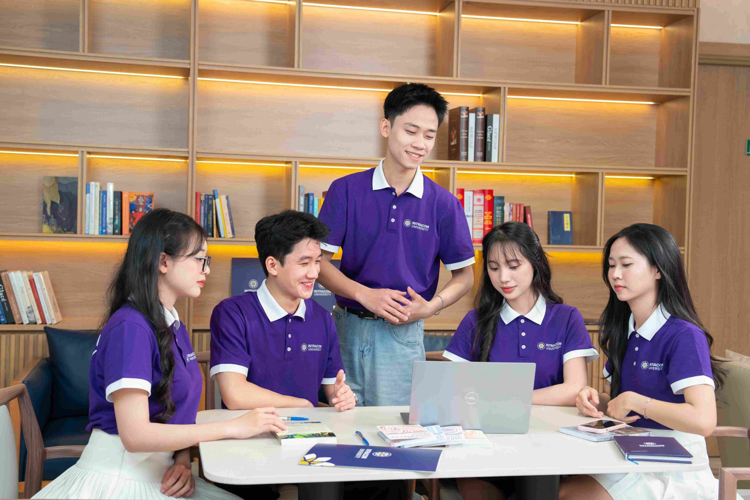 Những dấu hiệu cho thấy bạn phù hợp với nhóm ngành Quản trị 2 quản trị
