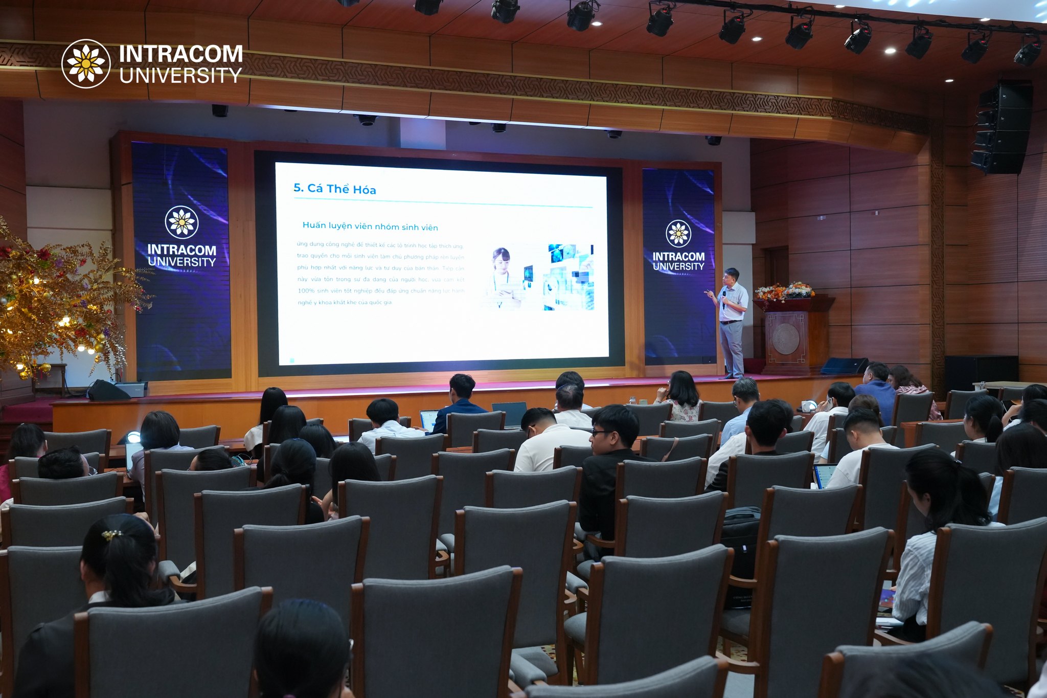 Trường Đại học Intracom tăng cường năng lực tuyển sinh, chủ động hỗ trợ thí sinh trong mùa xét tuyển 2026 10 Tap huan logo 16 of 34 1