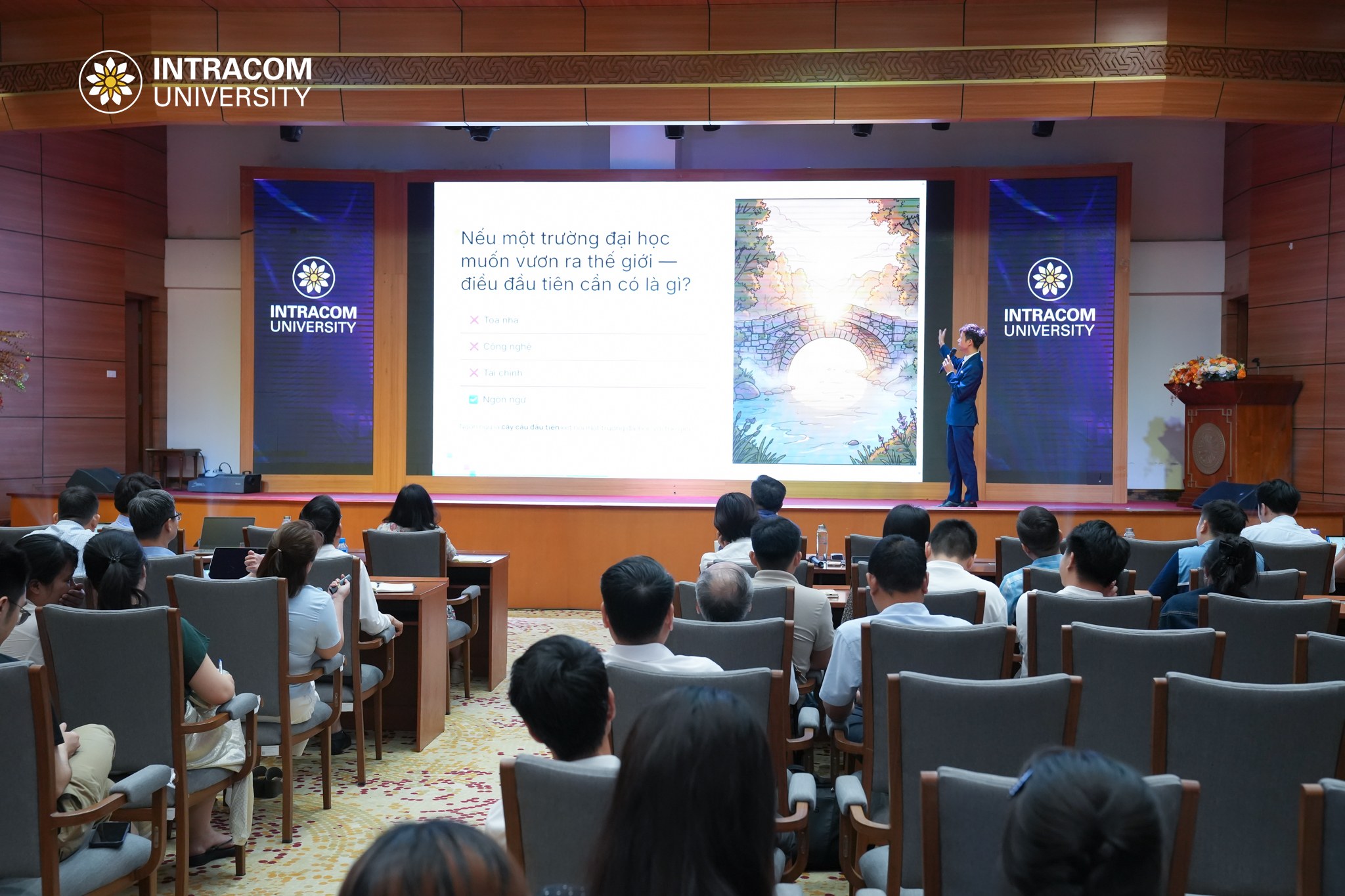 Trường Đại học Intracom tăng cường năng lực tuyển sinh, chủ động hỗ trợ thí sinh trong mùa xét tuyển 2026 8 Tap huan logo 22 of 34 1