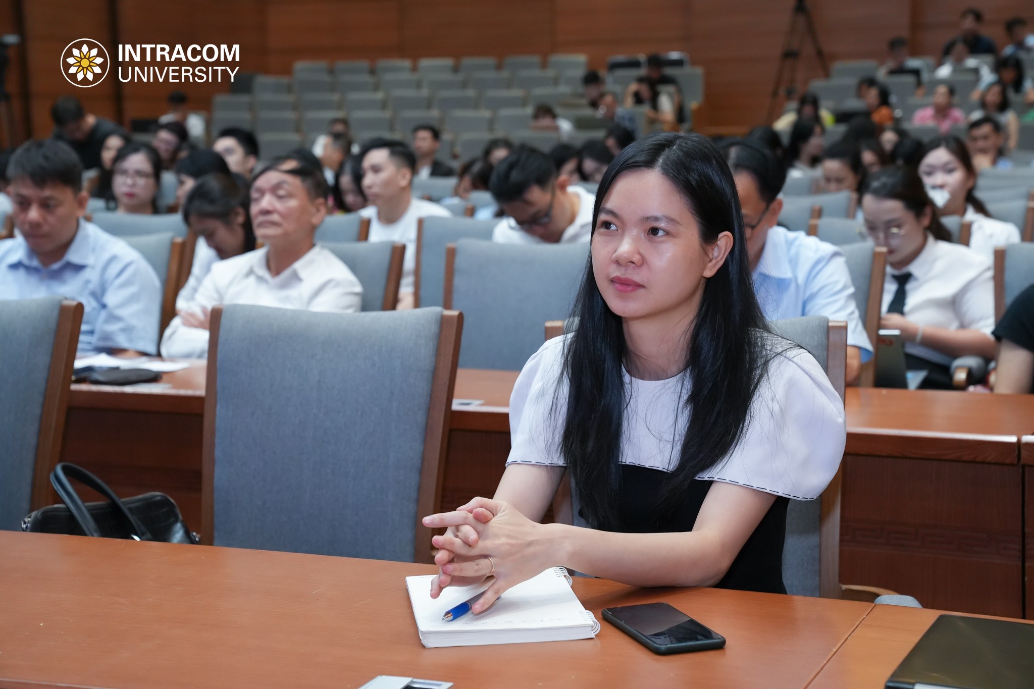 Trường Đại học Intracom tăng cường năng lực tuyển sinh, chủ động hỗ trợ thí sinh trong mùa xét tuyển 2026 19 Tap huan logo 24 of 34 1