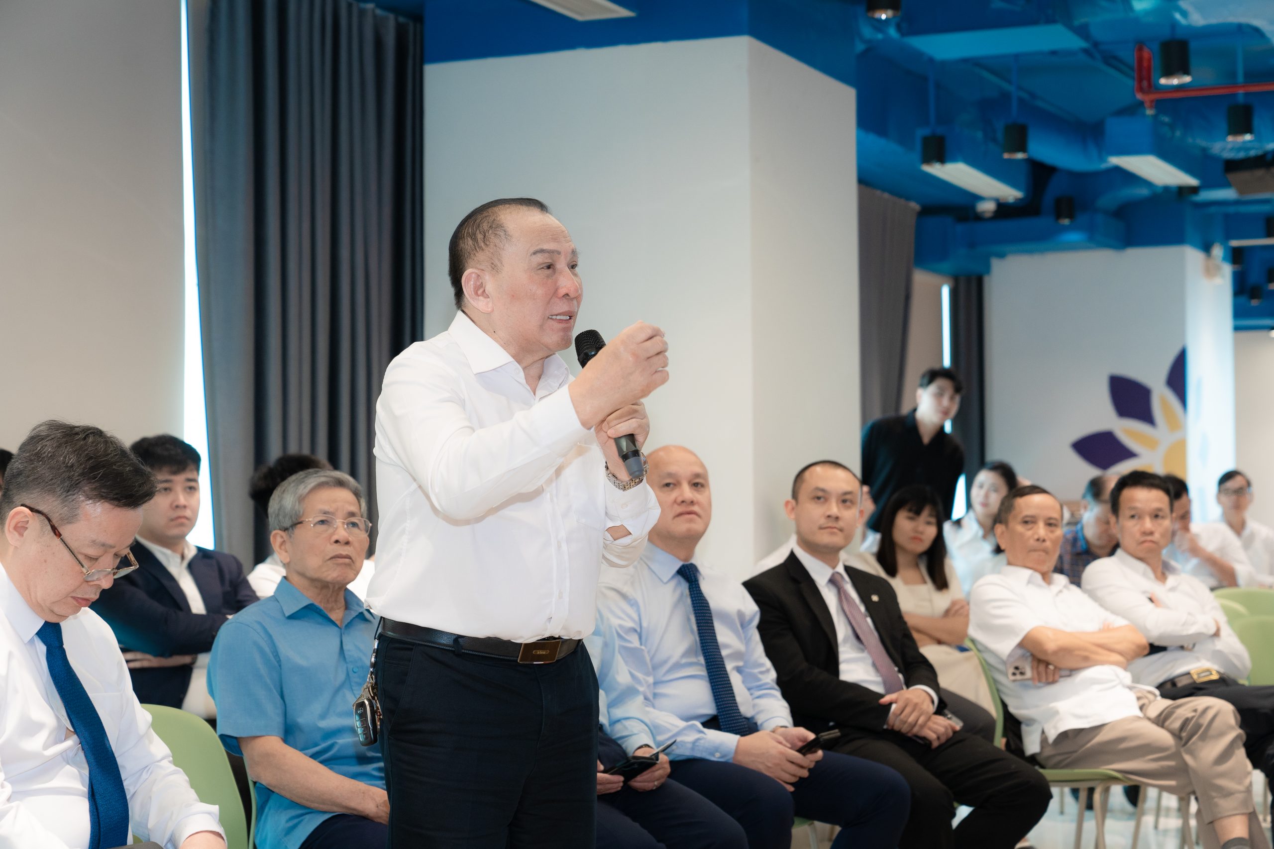 Trường Đại học Intracom tổ chức Hội thảo “Phòng ngừa rủi ro pháp lý trong quản trị doanh nghiệp” 21 Trường Đại học Intracom tổ chức Hội thảo “Phòng ngừa rủi ro pháp lý trong quản trị doanh nghiệp”