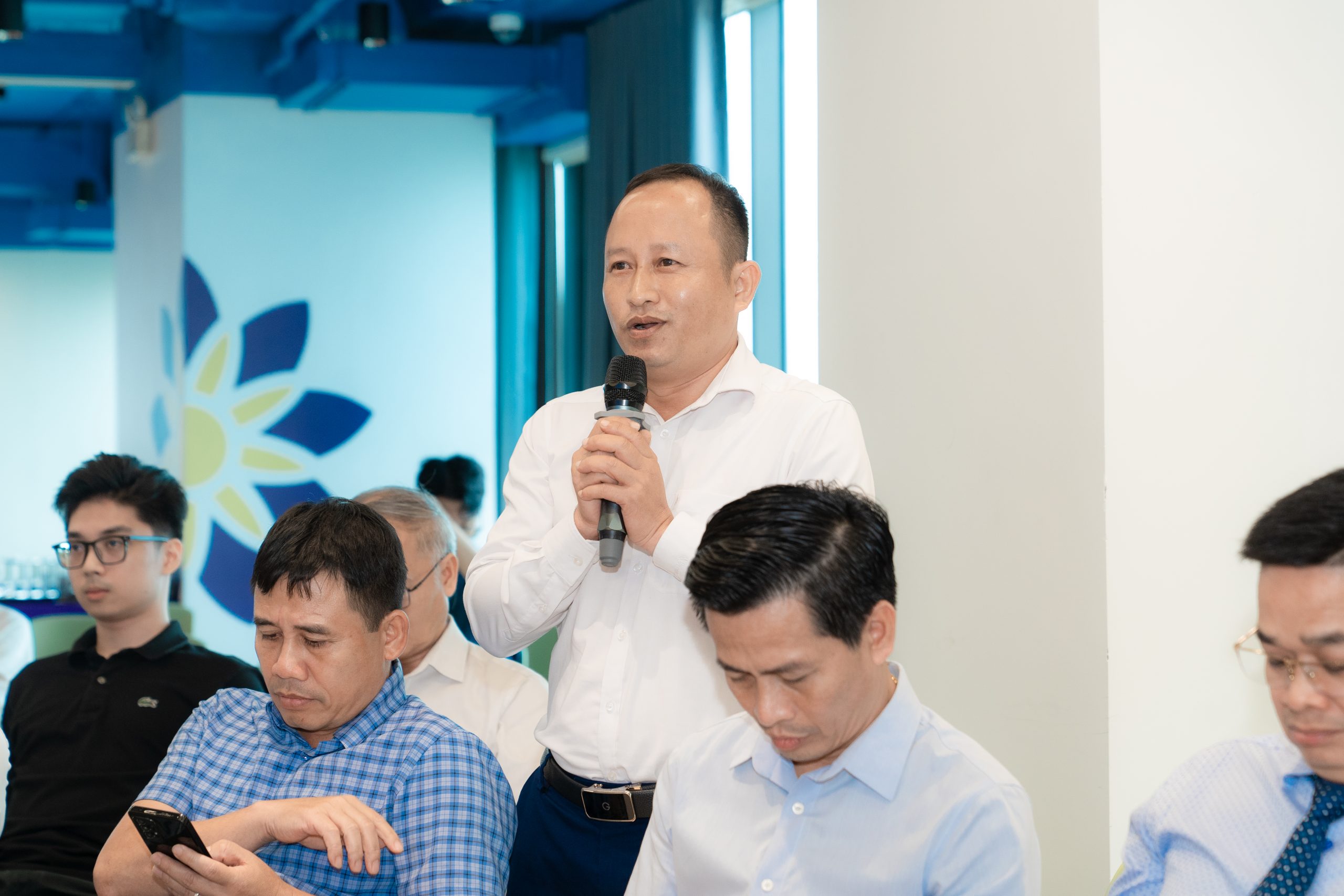 Trường Đại học Intracom tổ chức Hội thảo “Phòng ngừa rủi ro pháp lý trong quản trị doanh nghiệp” 22 Trường Đại học Intracom tổ chức Hội thảo “Phòng ngừa rủi ro pháp lý trong quản trị doanh nghiệp”