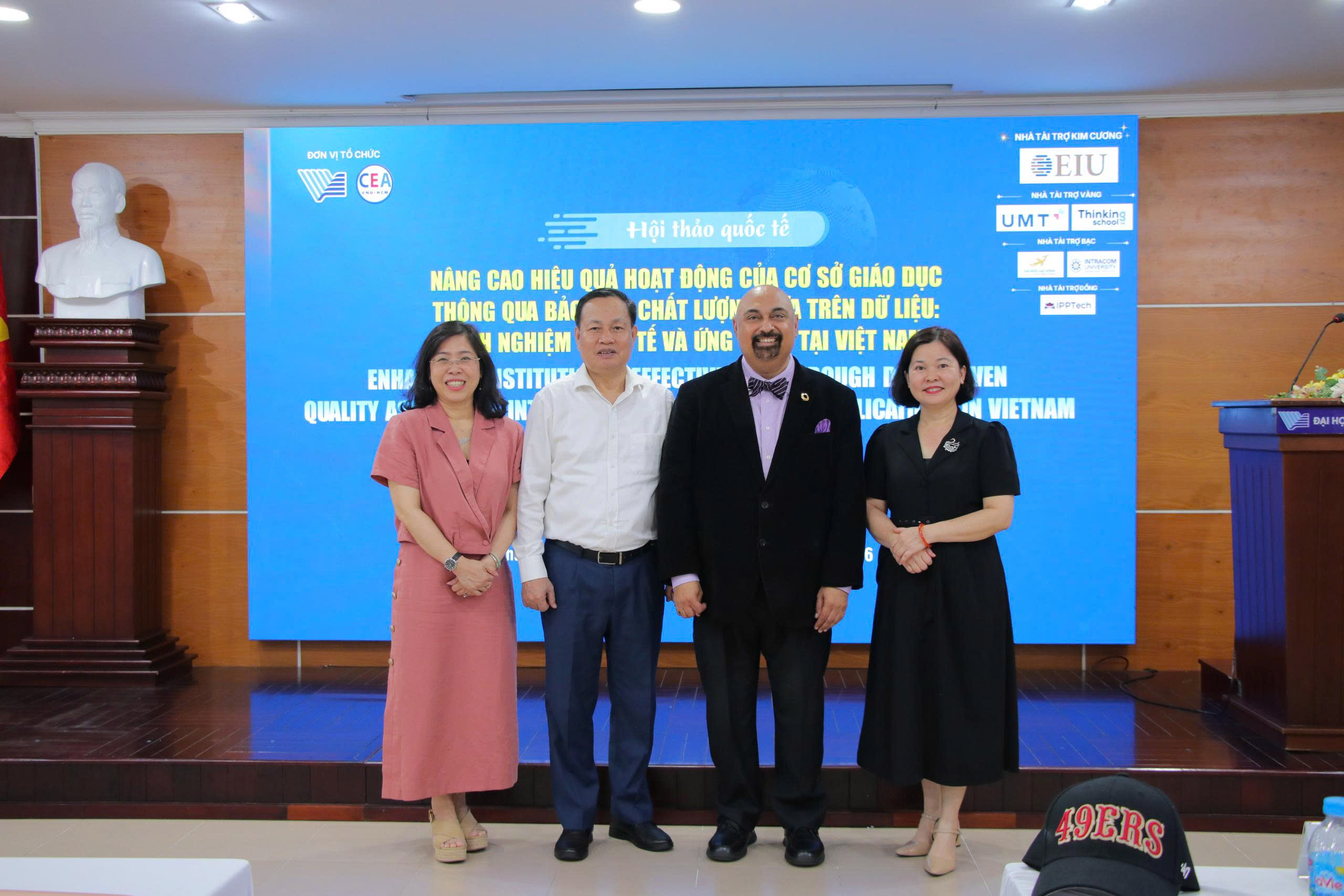 Trường Đại học Intracom tham dự Hội thảo quốc tế về đẩy mạnh ứng dụng dữ liệu trong quản trị và bảo đảm chất lượng 6 Hoi thao quoc te ve day manh ung dung du lieu trong quan tri va bao dam chat luong 6