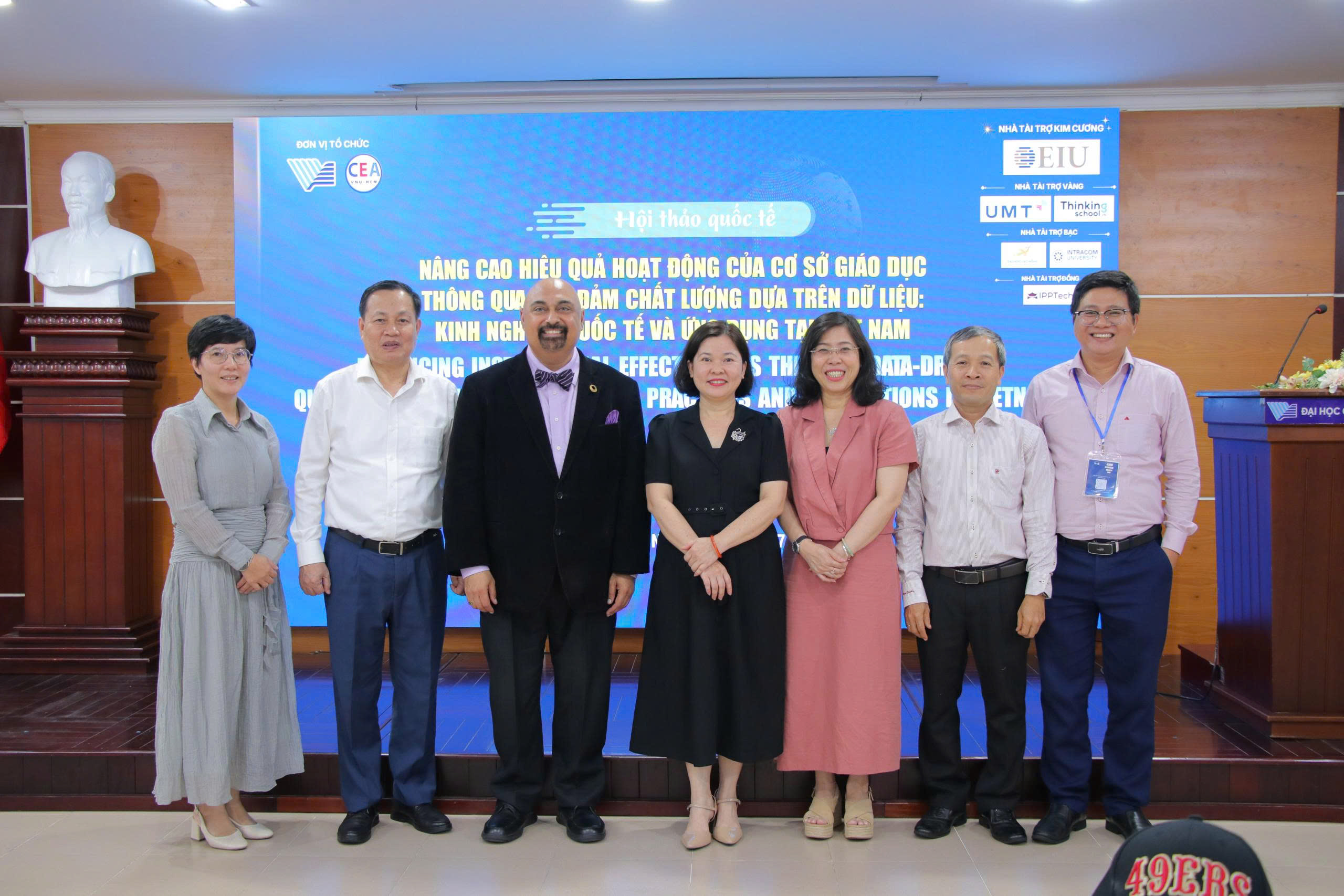 Trường Đại học Intracom tham dự Hội thảo quốc tế về đẩy mạnh ứng dụng dữ liệu trong quản trị và bảo đảm chất lượng 3 Hoi thao quoc te ve day manh ung dung du lieu trong quan tri va bao dam chat luong 7