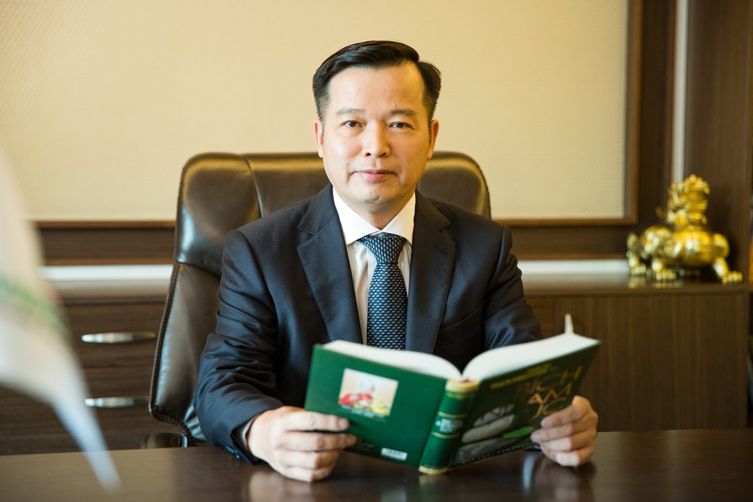 chu-tich-tap-doan-intracom-nguyen-thanh-viet