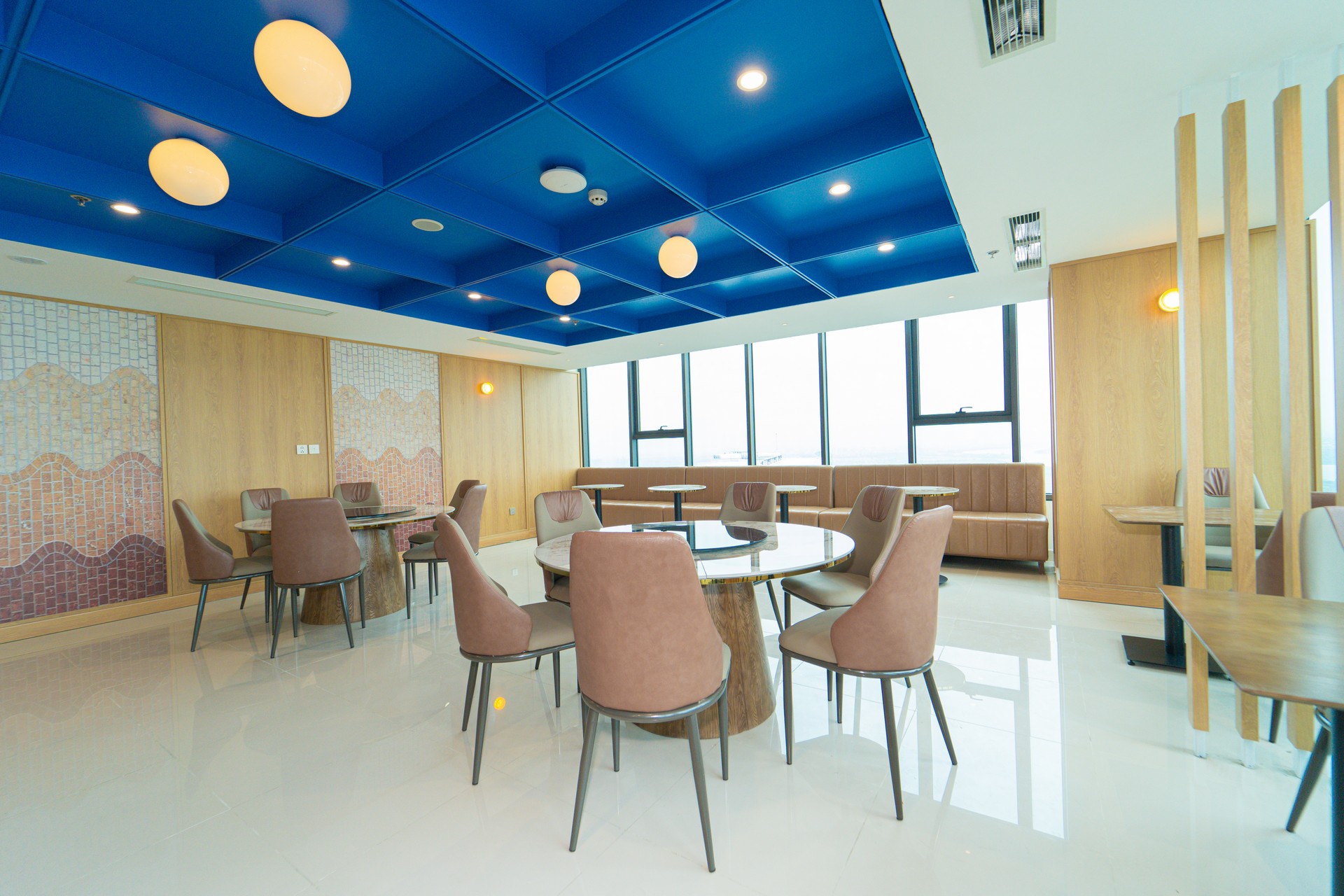 nha-hang-intracom-anh-11