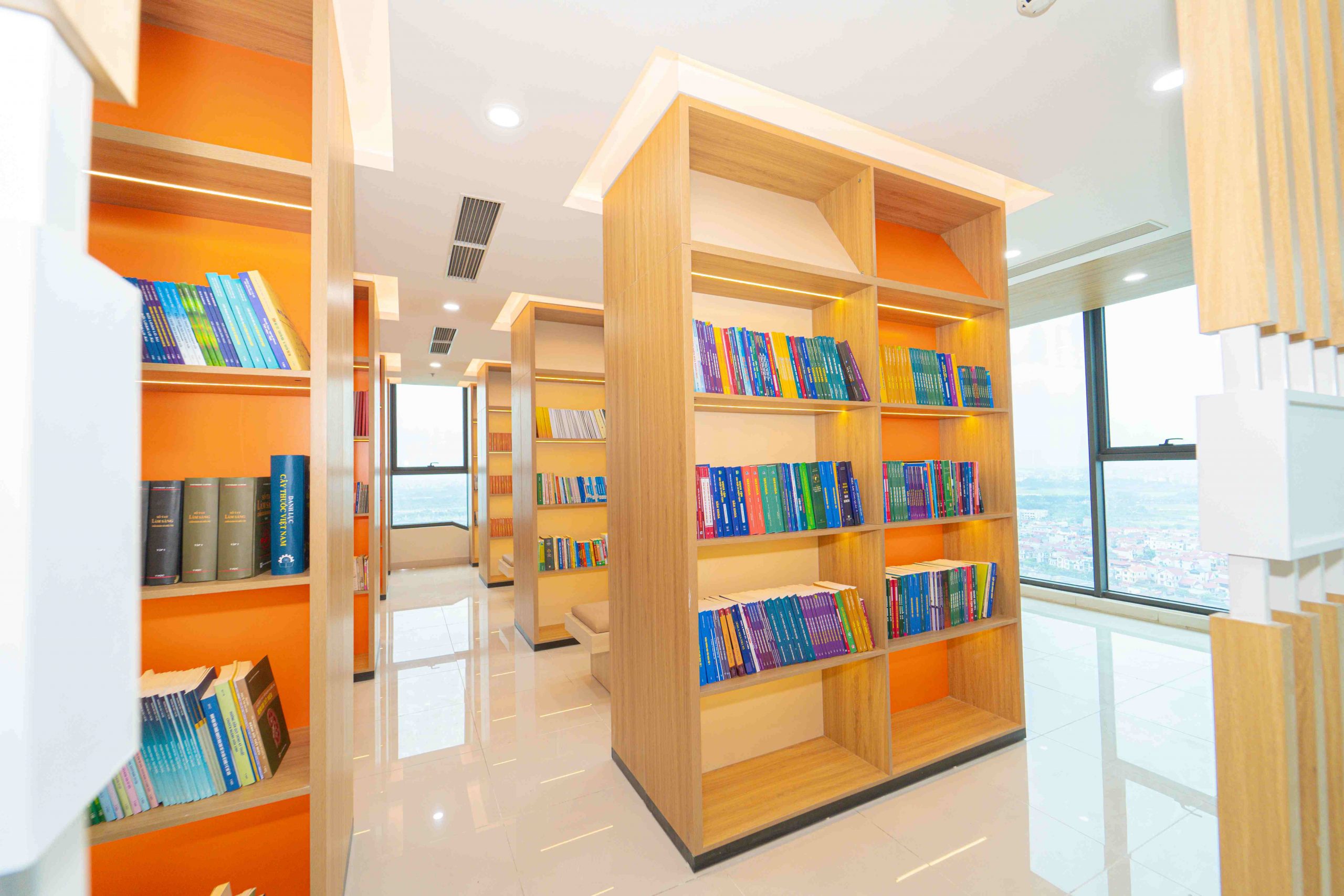 Đầu tư cho thư viện, đầu tư cho tri thức: Hướng đi nâng cao chất lượng đào tạo của Trường Đại học Intracom 7 Đầu tư cho thư viện, đầu tư cho tri thức: Hướng đi nâng cao chất lượng đào tạo của Trường Đại học Intracom