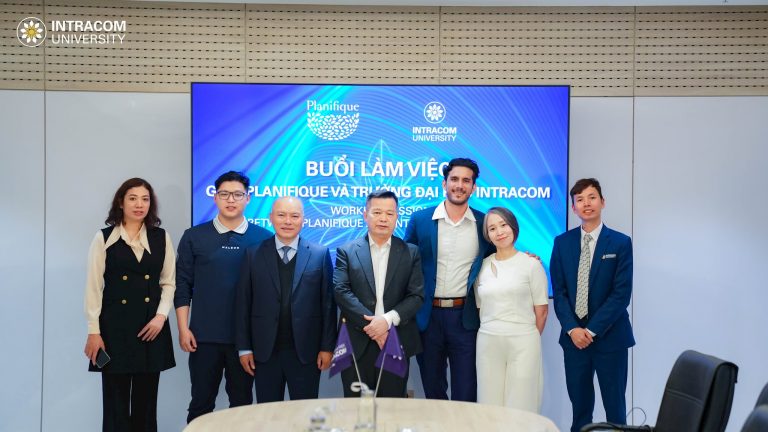 Trường Đại học Intracom “bắt tay” hợp tác đào tạo với Tập đoàn tài chính hàng đầu Thụy Sĩ