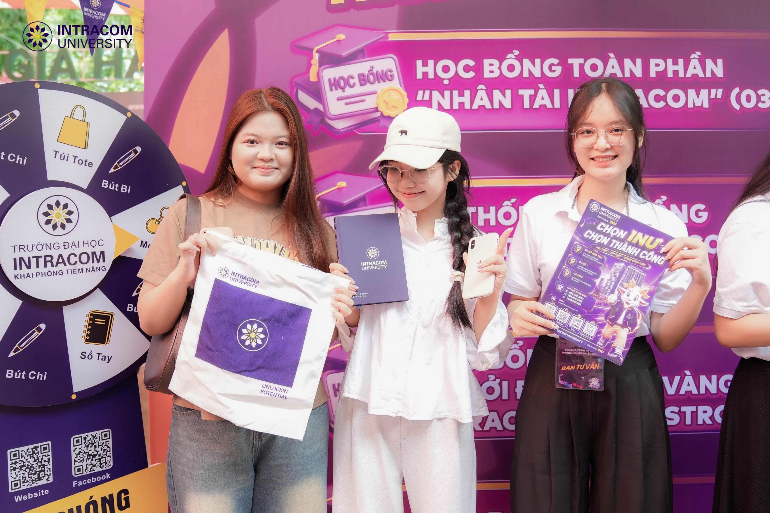 Trường Đại học Intracom đồng hành cùng thí sinh tại Ngày hội Lựa chọn nguyện vọng xét tuyển đại học, cao đẳng năm 2026 8 truong dai hoc intracom dong hanh cung thi sinh tai ngay hoi lua chon nguyen vong xet tuyen dai hoc cao dang nam 2026 4