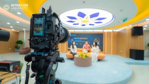 Từ LegalTech Đến Dự Án Công Nghiệp: INU Trang Bị Hành Trang Nghề Nghiệp Cho 2K8 Qua Chặng Live thứ 2