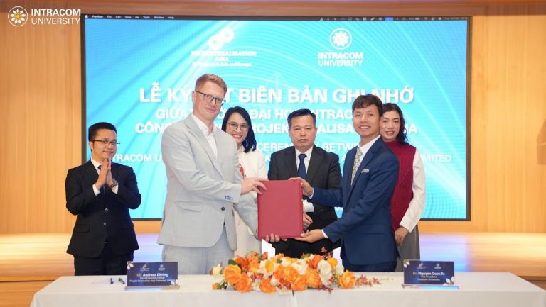 Sinh viên Trường Đại học Intracom tham gia phát triển robot xuất khẩu sang thị trường Châu Âu