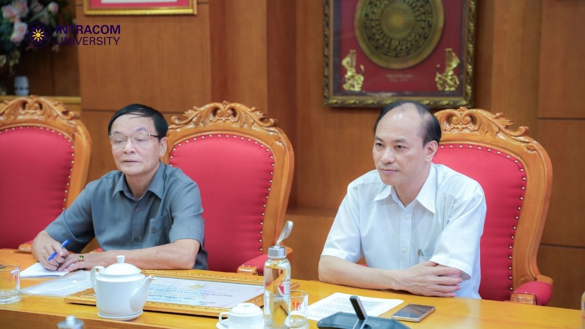 Trường Đại Học Intracom Làm Việc Với Nhà Xuất Bản Chính Trị Quốc Gia Sự Thật, Mở Rộng Định Hướng Hợp Tác 2 Đại diện phía Trường Đại học Intracom