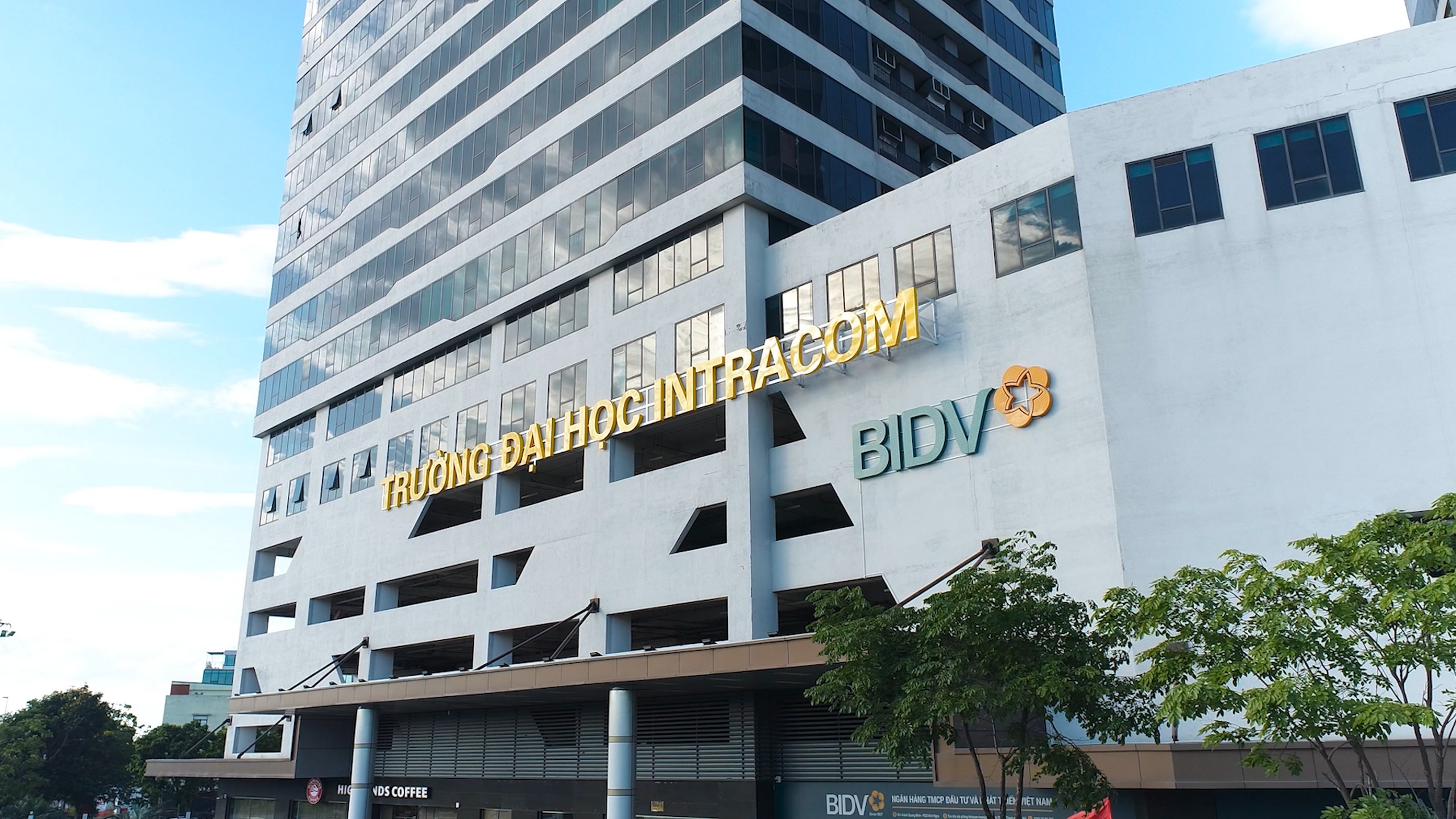 Báo chí nói về chúng tôi
