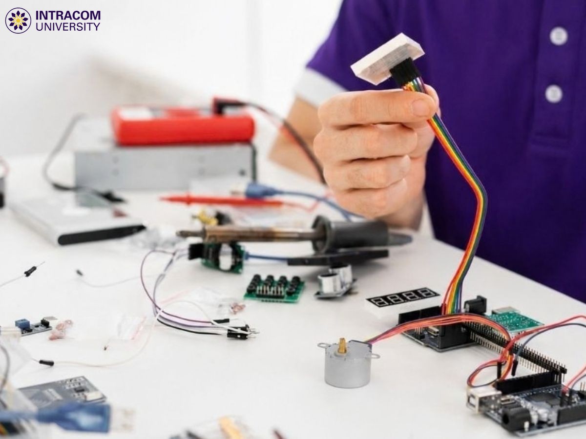 Ngành Kỹ Thuật Điện Là Gì? Học Gì, Ra Trường Làm Gì? 3 Nganh ky thuat dien ra lam gi 2