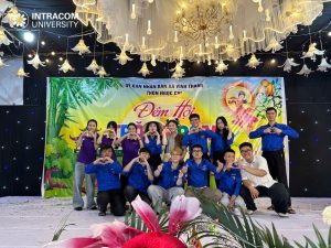 Sinh Viên Trường Đại Học Intracom Đồng Hành Cùng Trung Thu Cho Trẻ Em Xã Vĩnh Thanh (Hà Nội)