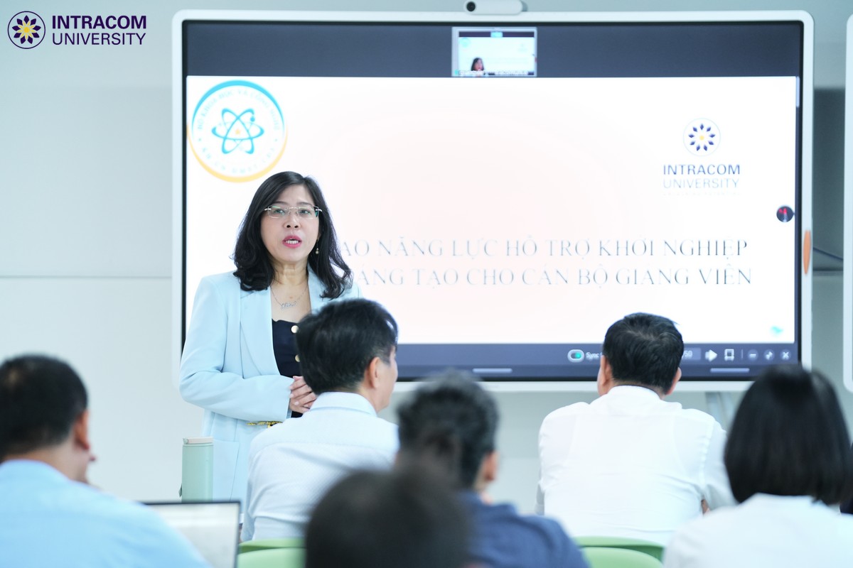 Từ Ý Tưởng Đến Dự Án: Intracom University Phát Triển Mạng Lưới Mentor Khởi Nghiệp 2 Tap huan phat trien nang luc giao vien 1