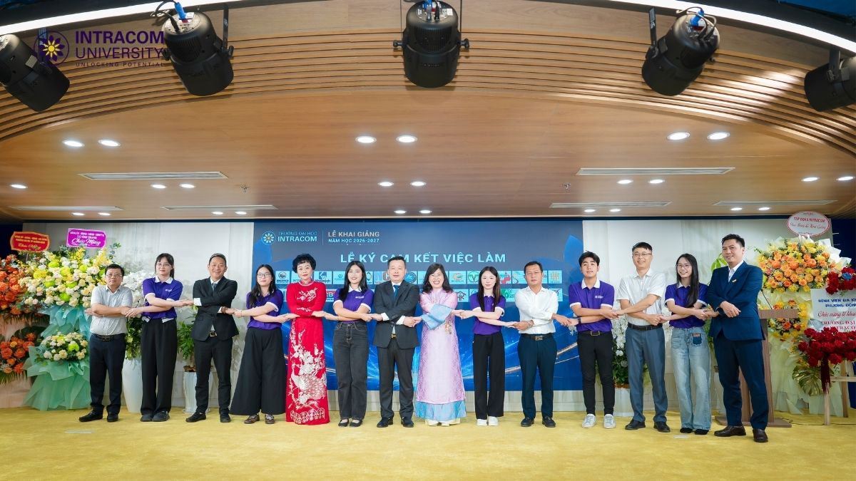 Nghi thức Kết nối “Nhà trường – Doanh nghiệp – Sinh viên”