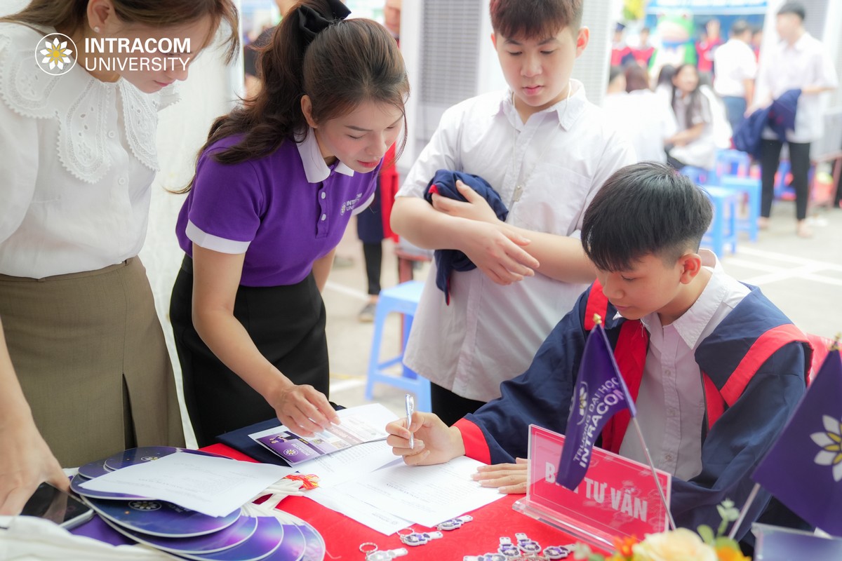 Học Phí Ngành Kế Toán 2026: Đừng Chỉ Nhìn Học Phí Mỗi Năm 4 Cách tính tổng chi phí học ngành Kế toán trong toàn khóa