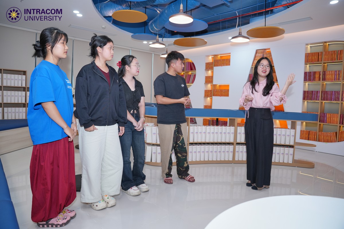 CLB Hạt Giống Doanh Nhân Khởi Động Với Chủ Đề “Startup Mindset Và Personal Branding”